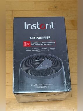 NWT Instant Air Purifier